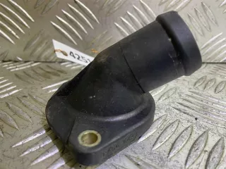 048121121B Фланец (тройник) системы охлаждения Volkswagen Passat B5 Арт 42518, вид 3