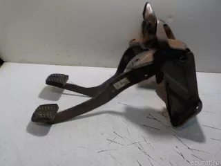 UR7943300A Mazda Блок педалей Mazda BT-50 1 Арт E5529464, вид 4