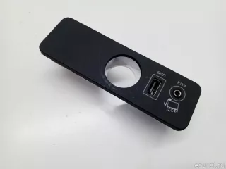 LR044901 Land Rover Разъем AUX / USB Land Rover Evoque 1 restailing Арт E31462861, вид 2