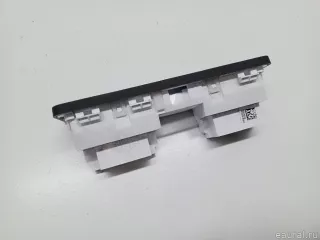 LR044901 Land Rover Разъем AUX / USB Land Rover Evoque 1 restailing Арт E31462861, вид 3