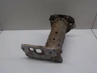 5201505040 Toyota Кронштейн усилителя заднего бампера правый Toyota Avensis 3 Арт E40643849
