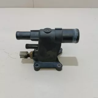 31422105 Volvo Фланец двигателя системы охлаждения Volvo V70 3 Арт E23223719