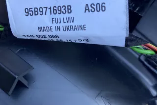 95B867212A, 95B839248, 95B971693B, 95B863981 , art12044698 Обшивка двери задней правой (дверная карта) Porsche Macan restailing Арт 12044698, вид 8