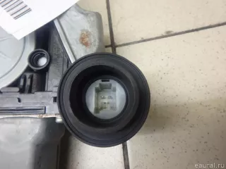 6980108020 Toyota Стеклоподъемник электр. передний правый Toyota Sienna 3 Арт E95040651, вид 5