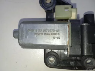 67659178670 BMW Моторчик подъема солнцезащитной шторки BMW 7 F01/F02 Арт E23428484, вид 4