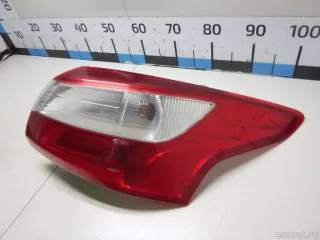 1863057 Ford Фонарь задний наружный правый Ford Focus 3 restailing Арт E90283649, вид 2