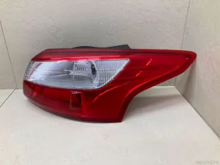 1863057 Ford Фонарь задний наружный правый Ford Focus 3 restailing Арт E60347529, вид 2