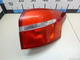 2033085 Ford Фонарь задний наружный правый Ford Focus 3 restailing Арт E60528954, вид 1