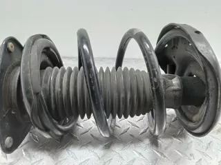 20310SG001,20330SG060 Амортизатор передний правый Subaru Forester SJ Арт 00258662, вид 3