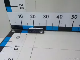 LR085516 Land Rover Разъем AUX / USB Land Rover Discovery 5 Арт E51677574, вид 3