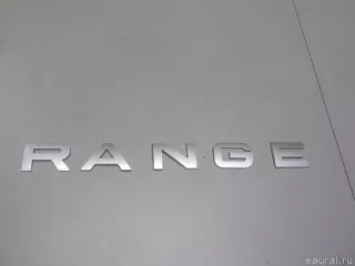LR026396 Land Rover Эмблема на крышку багажника Land Rover Evoque 1 restailing Арт E52289385, вид 1
