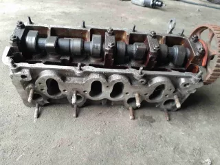 053103373 Головка блока цилиндров двигателя (ГБЦ)   Volkswagen Golf 2 Арт F902, вид 1