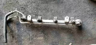 06A133317E Топливная рампа   Volkswagen Golf 4 Арт G4639, вид 2