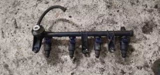 7700273495 Топливная рампа   Renault Megane 1 Арт 00000161, вид 1