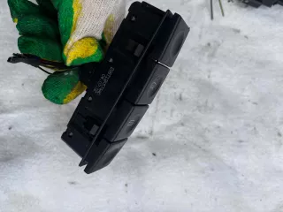2s6t18k574ac Кнопка подогрева лобового стекла   Ford Fiesta 4 Арт ZH1589, вид 2