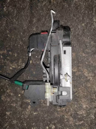 Замок двери передней левой   Opel Zafira B Арт Zaf06, вид 2