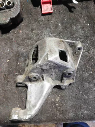 028145523e Кронштейн гидроусилителя   Volkswagen Golf 3 Арт G3391, вид 1
