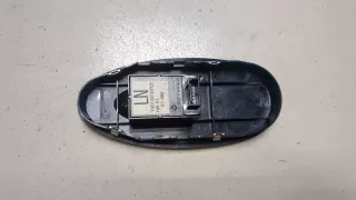 YUD100731PUY Кнопка стеклоподъемника переднего левого Rover 75 Арт 9089602, вид 3