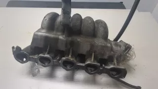 9486208 Коллектор впускной Volvo S60 1 Арт 8922028