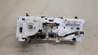 A1698301985 Блок управления печки / климат-контроля Mercedes A W169 Арт 9066115, вид 2