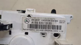 A1698301985 Блок управления печки / климат-контроля Mercedes A W169 Арт 9066115, вид 3