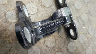 T4A2514,T4A2510 Петля двери передней левой черная Jaguar I-Pace Арт 8879721, вид 2