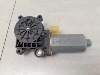 67628381020 Моторчик переднего правого стеклоподъемника BMW X5 E53 Арт 6135690, вид 1