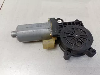 67628381020 Моторчик переднего правого стеклоподъемника BMW X5 E53 Арт 6136559, вид 1