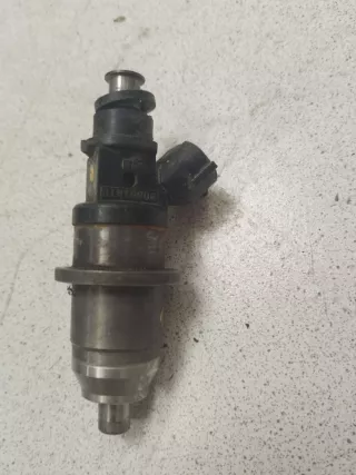 1465A002 Топливная форсунка Mitsubishi Carisma Арт 6225724, вид 1