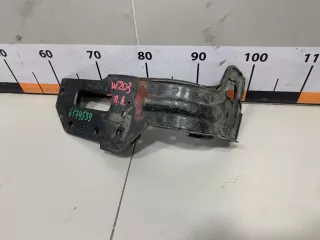 A2036202331 Кронштейн усилителя переднего бампера Mercedes C W203 Арт 6174539, вид 1