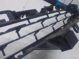 51117336506 BMW Решетка в бампер центральная BMW X5 F15 Арт E52043995, вид 4