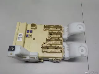 8273042811 Toyota Блок предохранителей Toyota Rav 4 4 Арт E52290751, вид 1