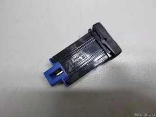 8475112111 Toyota Кнопка подогрева сидений Toyota Corolla E210 Арт E90080918, вид 3