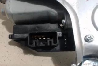 8513002050 Toyota Моторчик стеклоочистителя задний Toyota Auris 2 Арт E21069828, вид 3