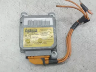 9637176880 блок управления air bag Citroen Berlingo 1 Арт 23001480