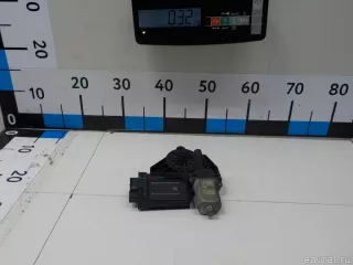 31349759 Volvo Моторчик стеклоподъемника Volvo S90 2 Арт E51317952