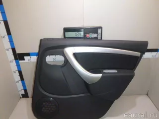 8290000Q1A Nissan Обшивка двери задней правой Nissan Terra Арт E23275241