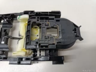 31378253 Volvo Кронштейн ручки Volvo XC90 2 Арт E103006524, вид 4