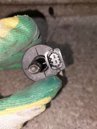 0280142412 Клапан вентиляции топливного бака Mazda 3 BK Арт 46023052852_3, вид 2