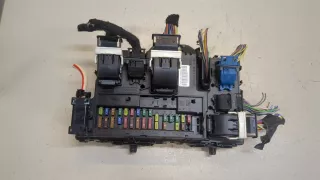 jj7t15604adf Блок бортовой сети Lincoln MKC Арт 9188132