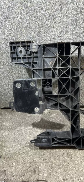 752100004R Передняя панель крепления облицовки (телевизор) Renault Megane 3 Арт 46023068765, вид 2