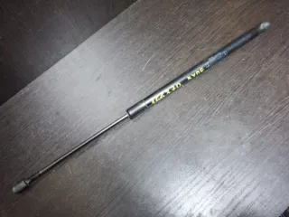 A2039800164 Амортизатор двери багажника Mercedes C W203 Арт 153630, вид 1