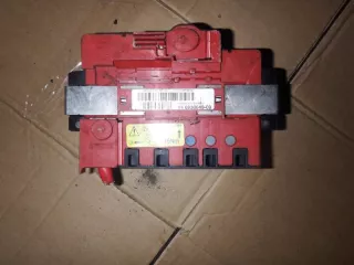 61146936649 Блок предохранителей BMW 1 E81/E82/E87/E88 Арт 165651, вид 1