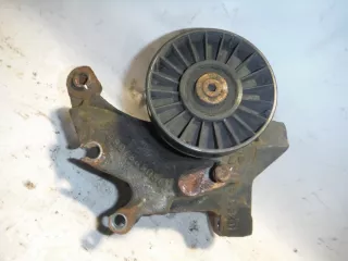 9608987080 Кронштейн генератора Peugeot 306 Арт 212676
