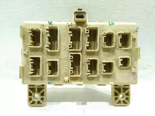 8267148010 Блок предохранителей Lexus RX 2 Арт 4354563