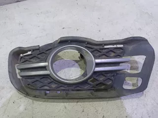 A2048852223 Накладка противотуманной фары левой Mercedes C W204 Арт 5469567, вид 1