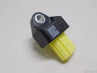 89831F4020 Toyota Датчик AirBag Lexus UX Арт E51312352, вид 1