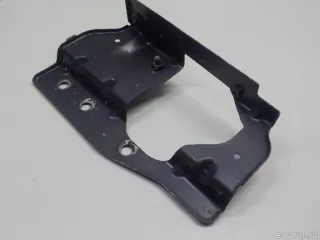 LR092010 Land Rover Кронштейн крепления крыла Land Rover Range Rover Velar Арт E52192863, вид 7