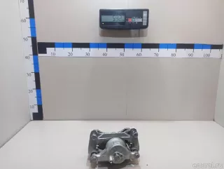 4773033381 Toyota Суппорт тормозной передний правый Toyota Camry XV70 Арт E23232405, вид 9