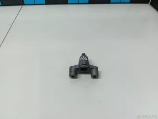 232960E010 Toyota Скоба (кронштейн) крепления форсунки Toyota Fortuner 2 Арт E103025466, вид 3